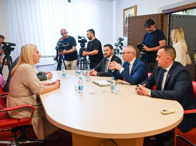 Цвијановић у Прњавору Цвијановић у Прњавору - Фото: РТРС