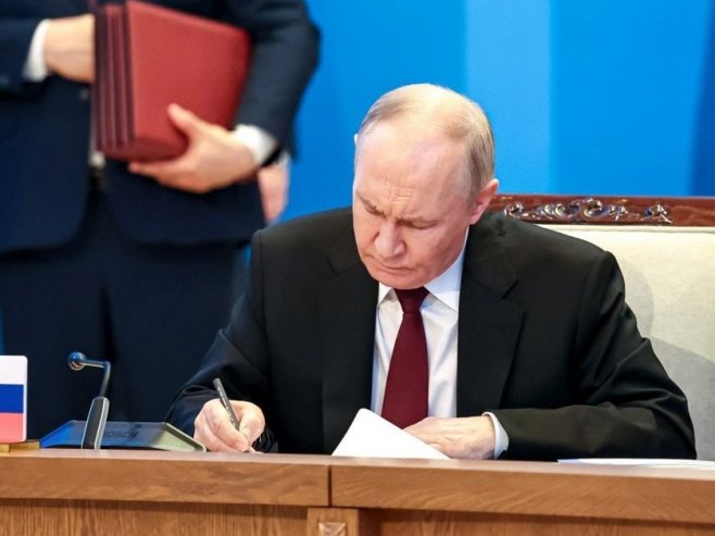 Путин: Ситуација на фронту говори да се сукоб у Украјини ближи крају