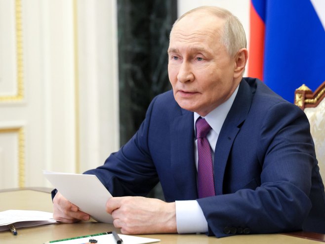 Владимир Путин (Фото: EPA/VYACHESLAV PROKOFYEV/SPUTNIK/KREMLIN / POOL MANDATORY CREDIT) - 