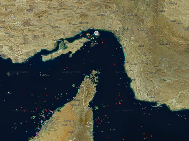 Ормуски мореуз (фото: marinetraffic.com) - 