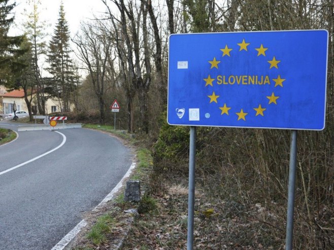Словенија (Фото: EPA/MICOL BRUSAFERRO, илустрација) Словенија (Фото: EPA/MICOL BRUSAFERRO, илустрација) -