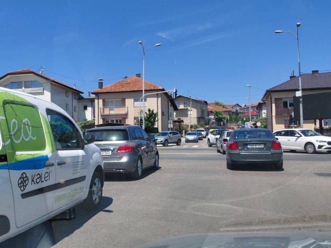 Не ради семафор у Бањалуци Не ради семафор у Бањалуци - Фото: РТРС
