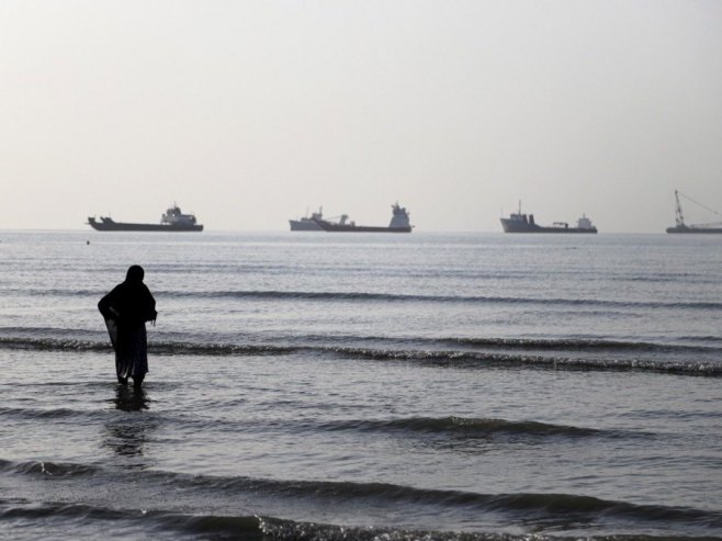 Хормушки мореуз (фото: архива - EPA/AMIRHOSSEIN KHORGOOEI/ ISNA NEWS AGENCY) - 