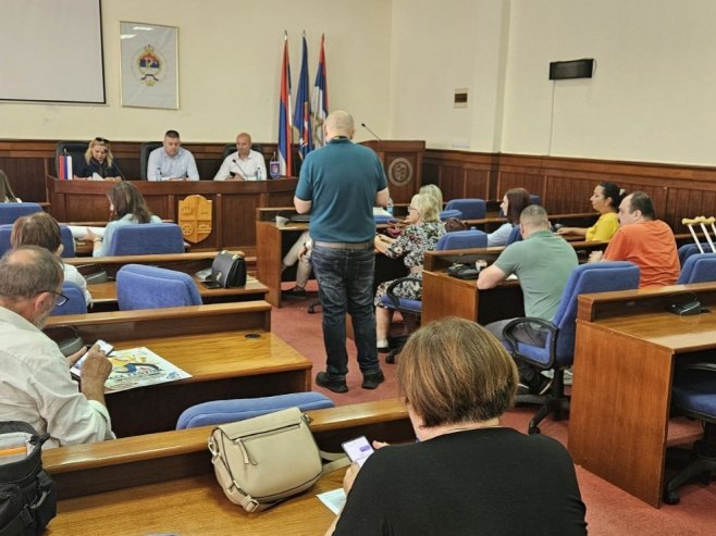 Мркоњић Град - потписани уговори Мркоњић Град - потписани уговори - Фото: РТРС