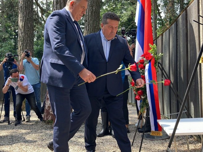 Додик и Стевандић - Фото: РТРС