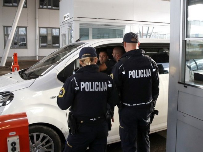Полиција Хрватске (Фото: EPA/ANTONIO BAT) Полиција Хрватске (Фото: EPA/ANTONIO BAT) -