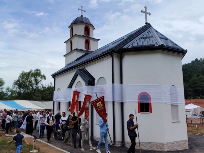 Освештан Храм Светих Козме и Дамјана у Барама - Фото: СРНА
