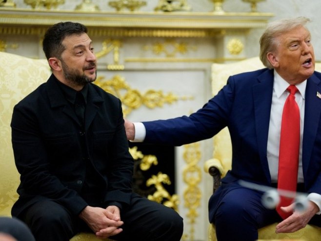 Трамп и Зеленски (Фото: EPA/AARON SCHWARTZ / POOL) - 