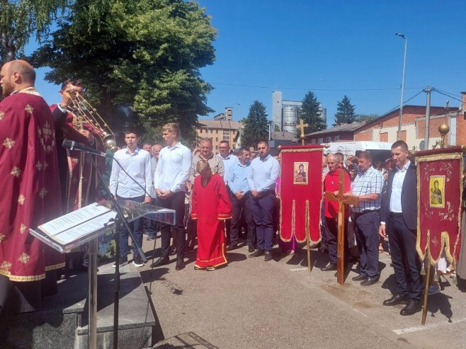 Служење помена погинулим борцима ВРС у Новој Тополи - Фото: РТРС