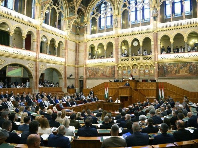 Парламент Мађарске (Фото: EPA/Boglarka Bodnar HUNGARY OUT/илустрација) Парламент Мађарске (Фото: EPA/Boglarka Bodnar HUNGARY OUT/илустрација) -