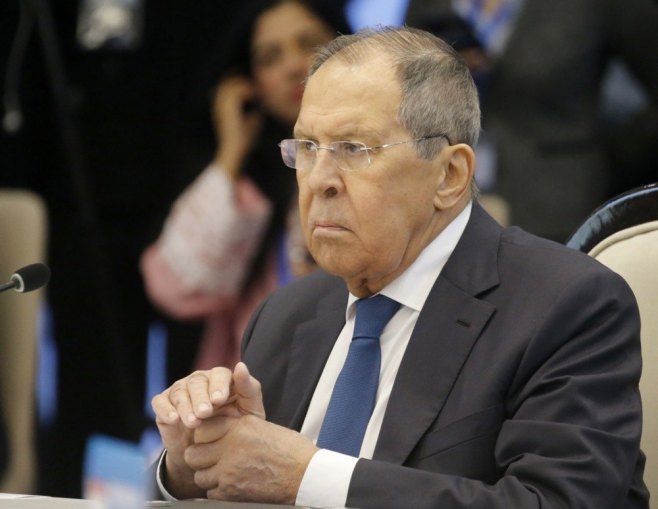 Лавров: Јапан прешао границе пристојности, желе да прекроје међународно право