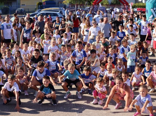 Угљевик окупио више од 600 учесника на великој уличној трци Угљевик окупио више од 600 учесника на великој уличној трци - Фото: Уступљена фотографија