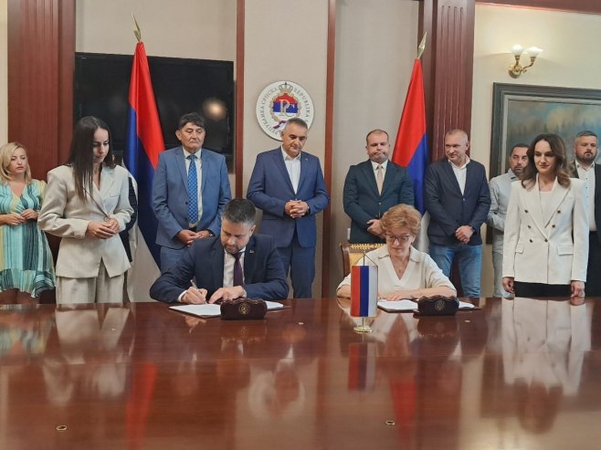 Потписан споразум за пројекат "Водовод и канализација" - вриједност 16,76 милиона евра (ФОТО)
