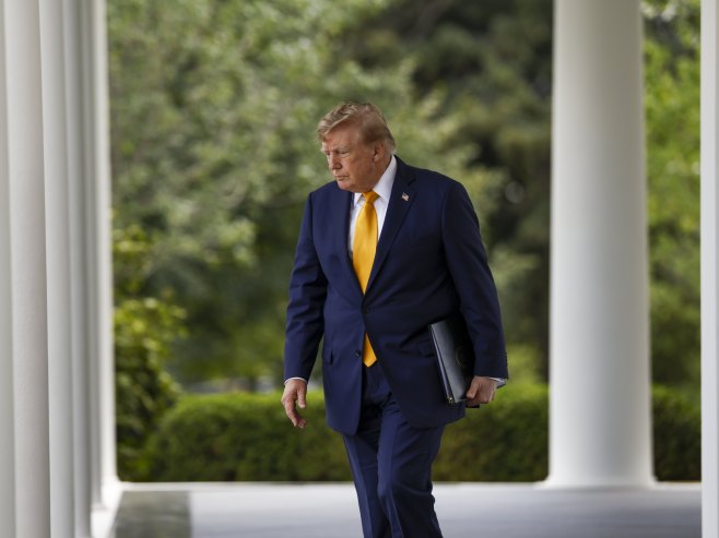 Трамп прогласио ванредну ситуацију у САД ради заштите електроенергетске мреже од спољашњих пријетњи