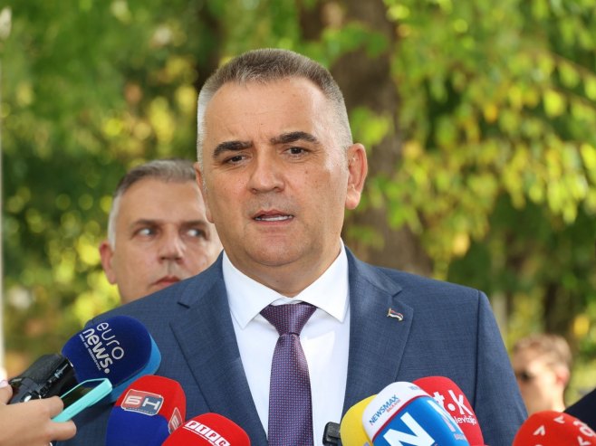 Минић: Циљ - већа примања свих буџетских корисника у Српској