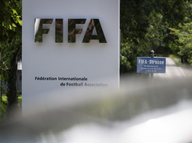 Фифа (Фото: EPA/ANDREAS BECKER) - 