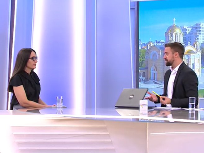 Рунић: Букти пожар на подручју Дрвара; Изгорјело неколико кућа (ВИДЕО)