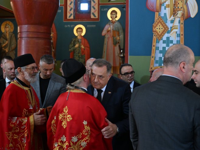 Минић, Стевандић, Цвијановићева и Додик одали почаст генералу Младићу (ФОТО/ВИДЕО)