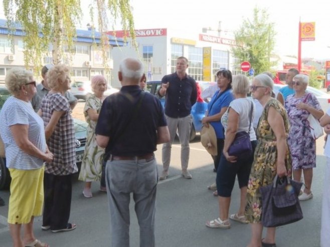 Протест мјештана бањалучког насеља Лазарево Протест мјештана бањалучког насеља Лазарево - Фото: РТРС