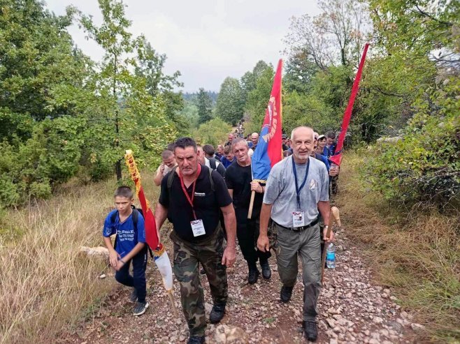Марш "Стазама егзодуса" протиче без проблема