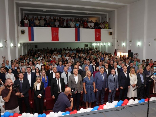 Предизборна трибина у Фочи - Фото: Уступљена фотографија