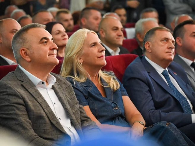 Фоча, СНСД (фото: instagram.com/zeljka.cvijanovic) Фоча, СНСД (фото: instagram.com/zeljka.cvijanovic) -