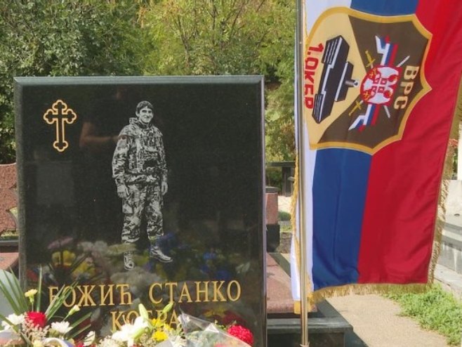 Навршиле се 32 године од погибије легендарног Станка Божића - Кобре; Откривен споменик овом јунаку (ВИДЕО)