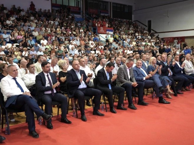 Додик: Увјерен сам у велику побједу Минића и Цвијановићеве