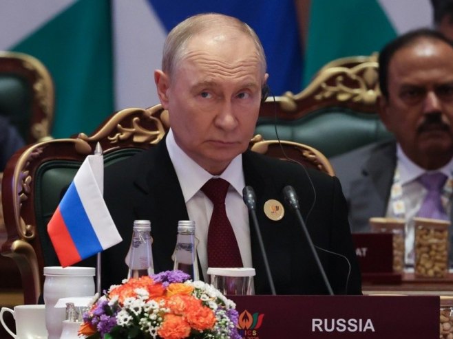 Владимир Путин (фото: EPA/ALEXANDER KAZAKOV / SPUTNIK / KREMLIN POOL) - 