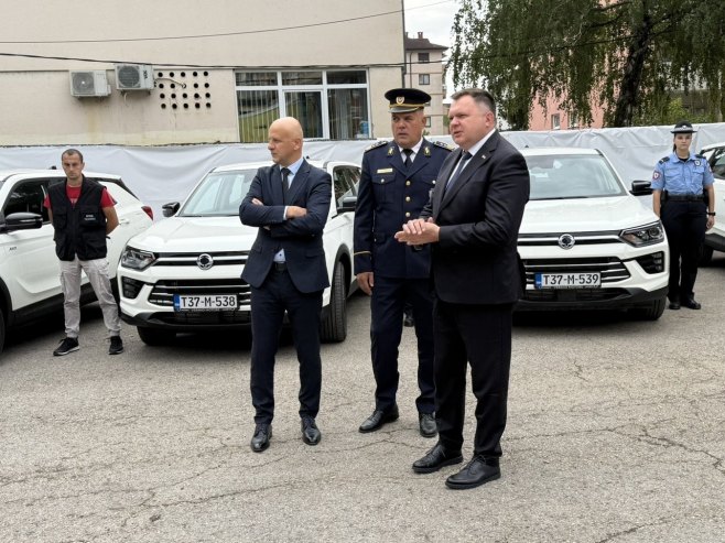 Полицијска управа Добој добила је 35 нових возила - Фото: РТРС