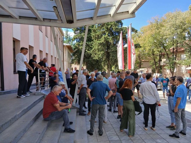 Мјештани билећких села против изградње соларне електране