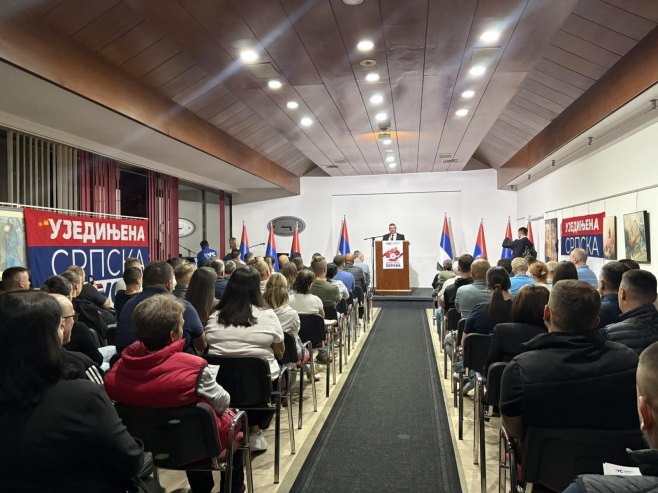 Уједињена Српска у Дервенти представила кандидате - Фото: РТРС
