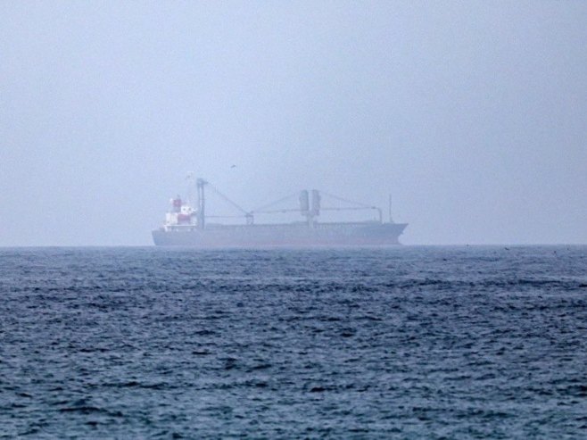 Само три брода прошла кроз Ормуски мореуз
