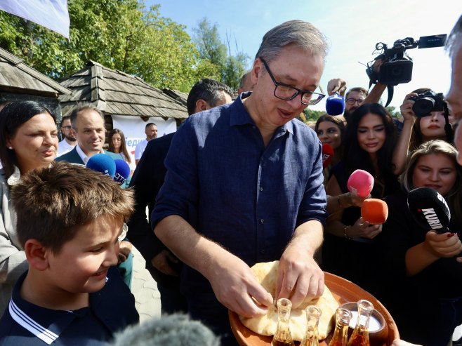 Александар Вучић (фото: TANJUG/ DEJAN ŽIVANČEVIĆ/ bg) - 