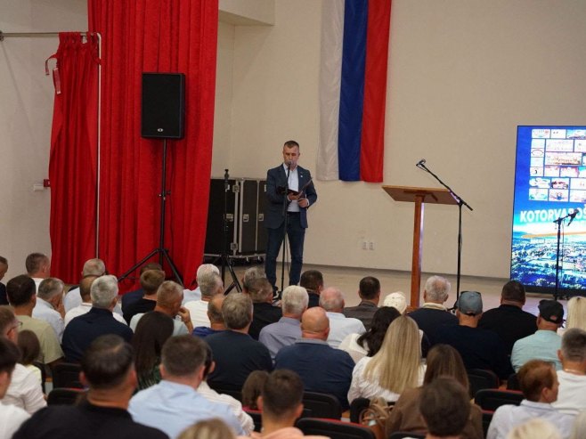 Представљена књига "Которварошки спортски времеплов" – свједочанство о великим именима которварошког спорта (ФОТО)