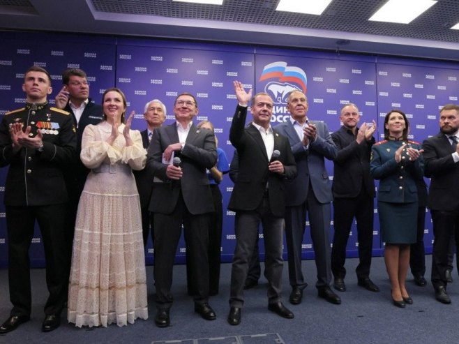 Јединствена Русија (Фото: EPA/EKATERINA SHTUKINA) Јединствена Русија (Фото: EPA/EKATERINA SHTUKINA) -