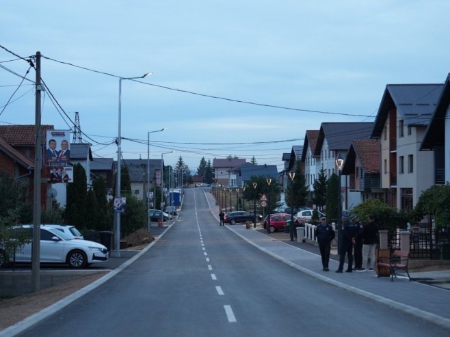 Реконструкција улице до Новог Зејтинлика показује да Српска поштује оне који су је стварали