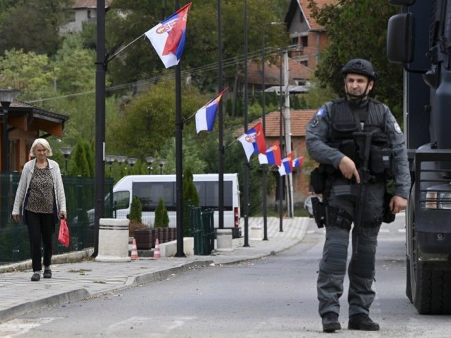 Косовска полиција (Фото: EPA/GEORGI LICOVSKI, илустрација) - 
