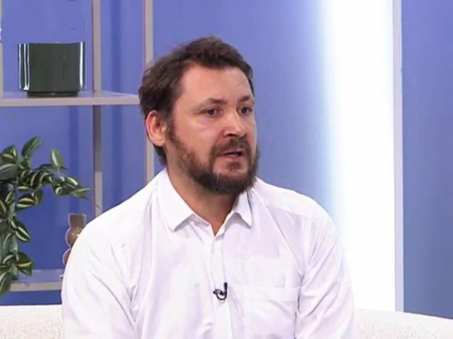 "У првом реду" - нова емисија РТРС-а посвећена најважнијим културним догађајима (ВИДЕО)