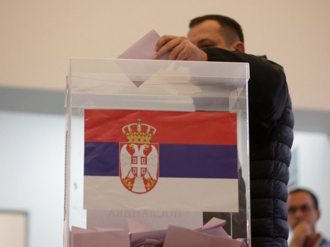 РИК: Излазност на изборима у Србији до 18 часова 64,89 одсто  (ВИДЕО)