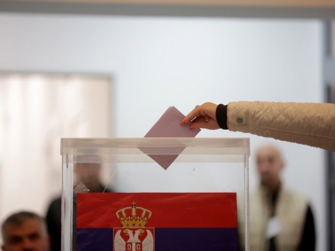 УЖИВО - У Србији завршени ванредни парламентарни избори