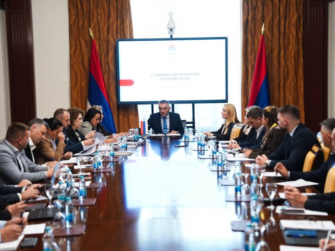 Минић: Извјештај Савјета за развој сачињен и биће упућен Влади Српске