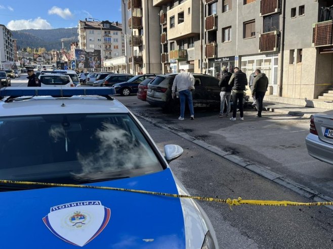 Полиција истражује случај паљевине аутомобила у Палама (ФОТО)