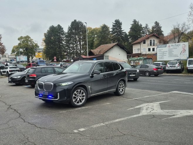 Министар одбране Италије Гвидо Крозето стигао у болницу у Брчком: Посјетиће повријеђене војнике ЕУФОР-а